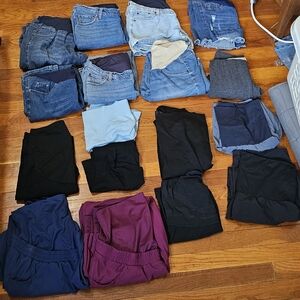 Assorted Maternity Bottoms Read Details For Sizes